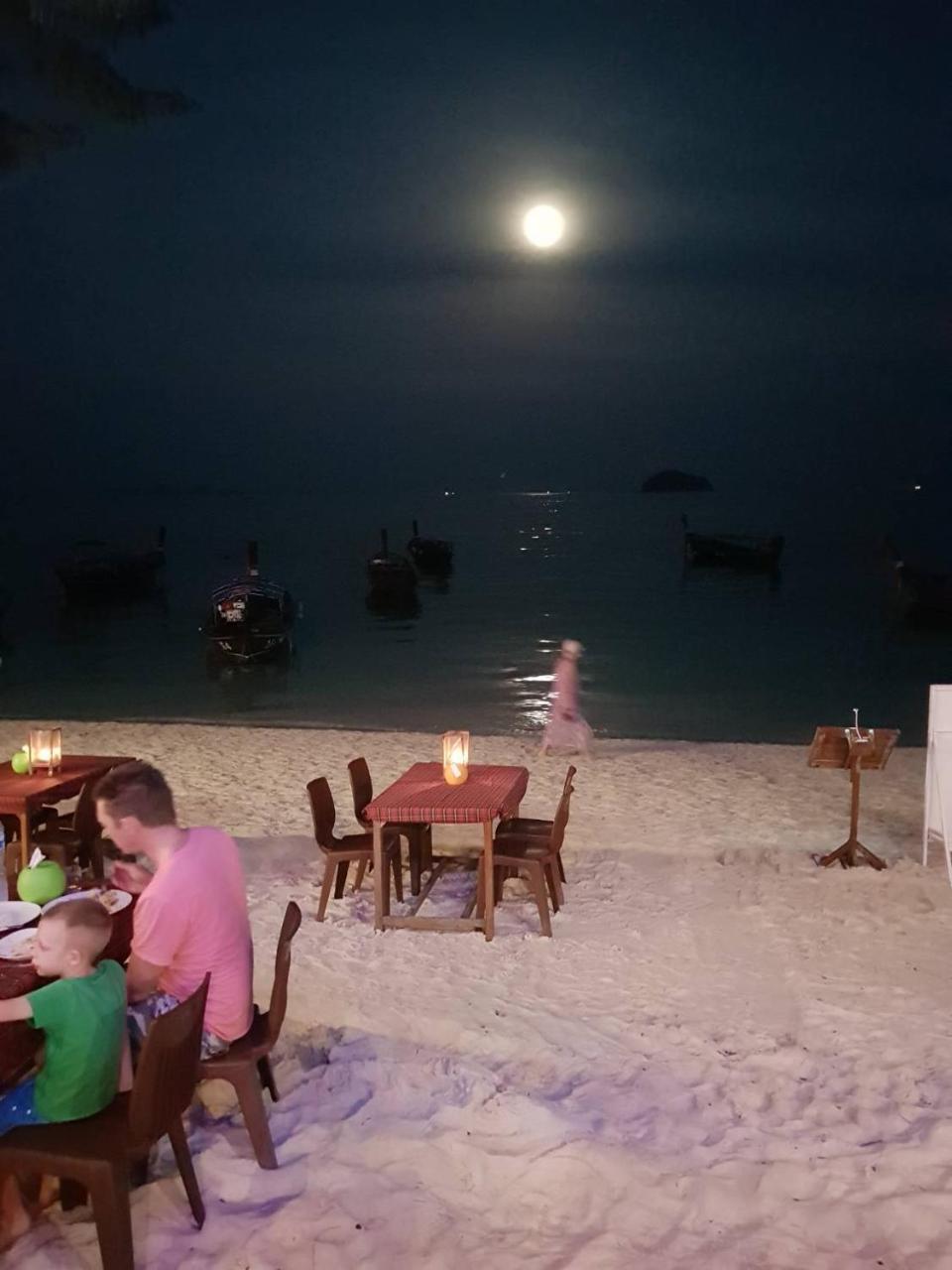 Zanom Sunrise Beach Resort Koh Lipe Exterior foto